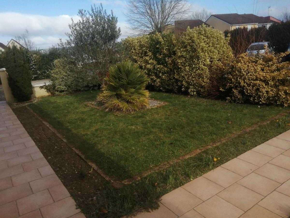 La Maison D'Elise Panzió Dollon Kültér fotó