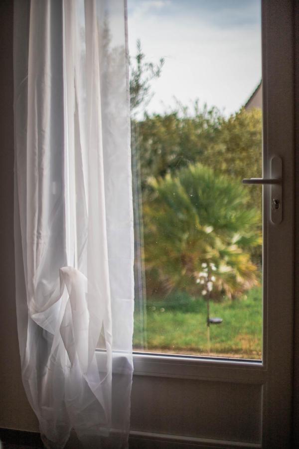 La Maison D'Elise Panzió Dollon Kültér fotó