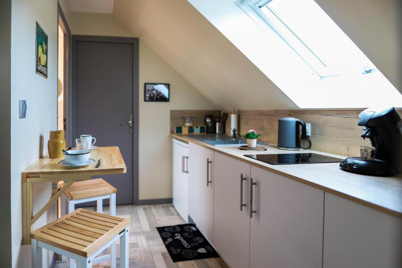 La Maison D'Elise Panzió Dollon Kültér fotó
